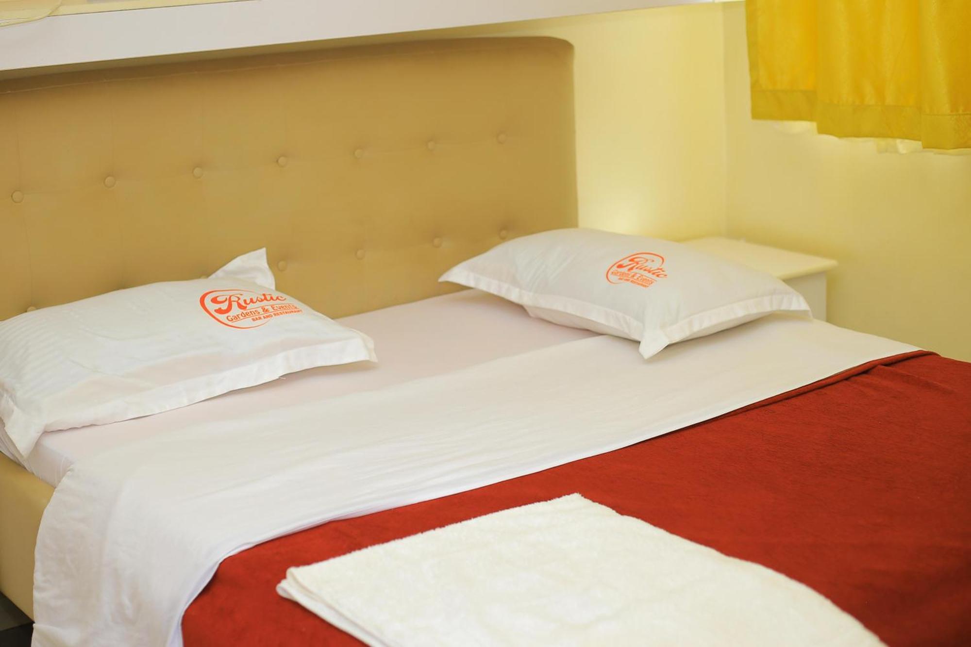 Rustic Gardens Bed & Breakfast Kitunzi Lungujja Kampala Kültér fotó