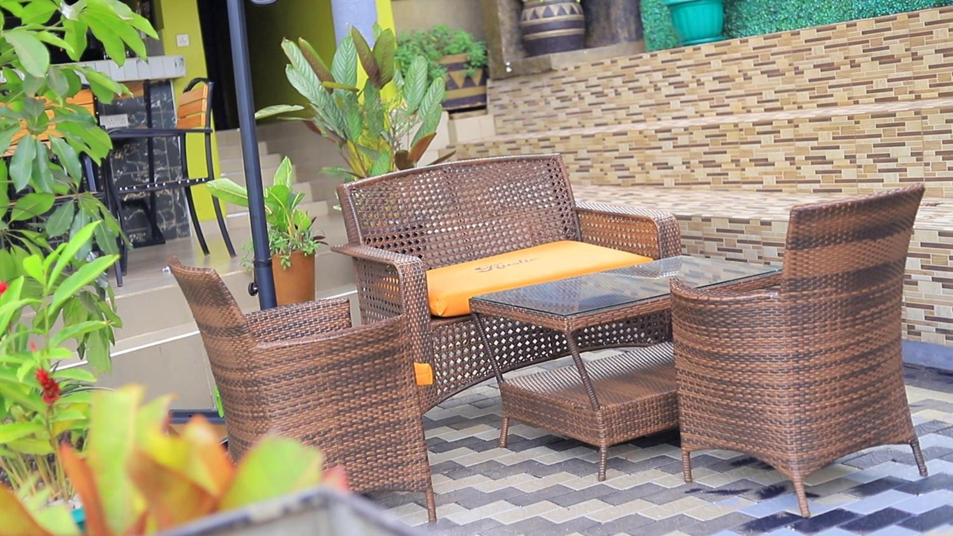 Rustic Gardens Bed & Breakfast Kitunzi Lungujja Kampala Kültér fotó
